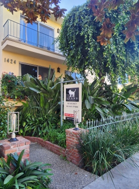Santa Monica  Apartments