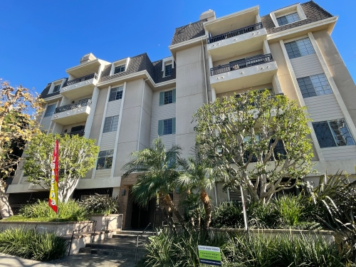 Los Angeles  Apartments