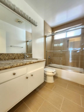Apartment in Santa Monica